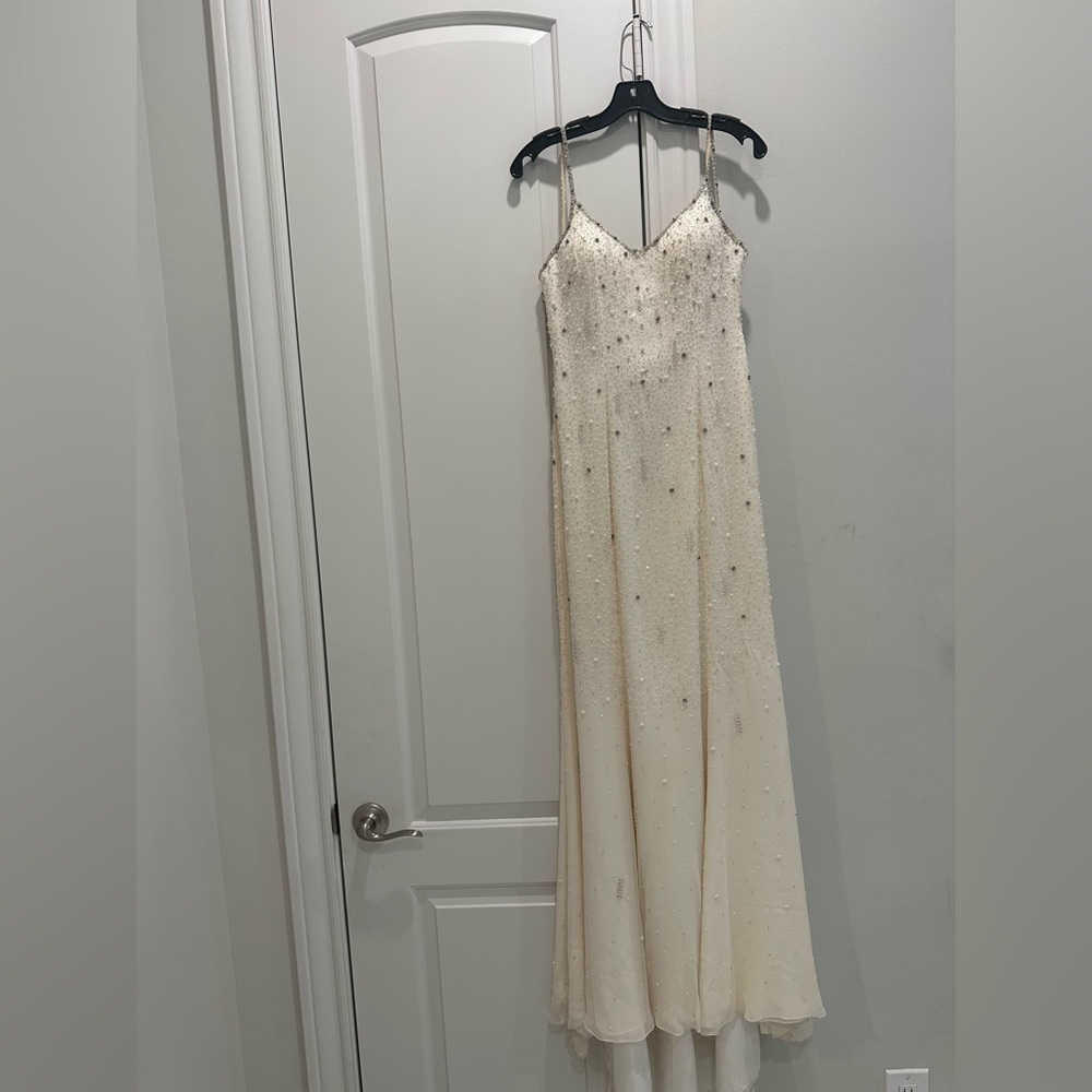 FLEUR DE LIS WHITE BEADED EVENING GOWN